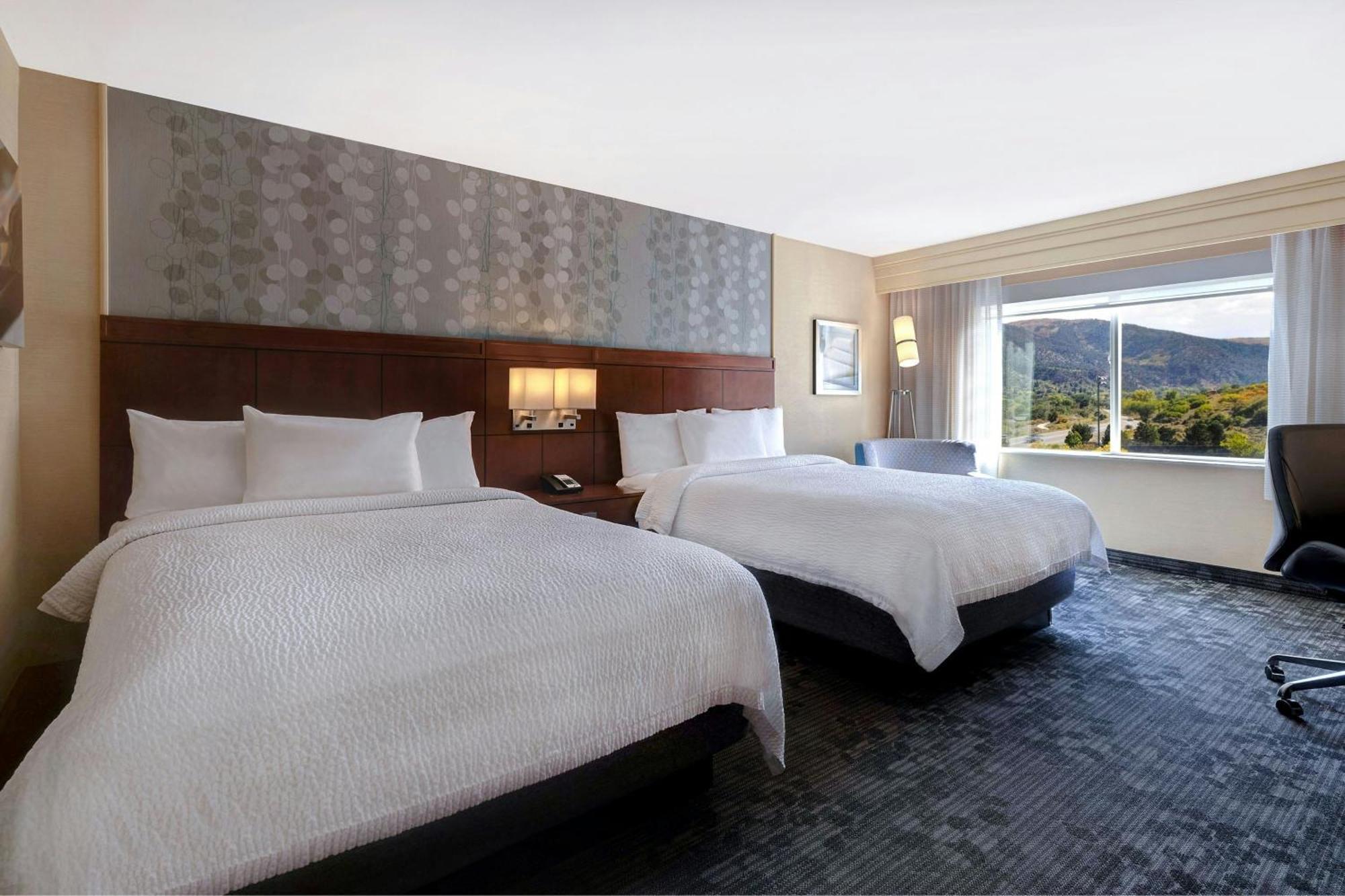 คอร์ตยาร์ด เกลนวูด สปริงส์ Hotel เกลนวูดสปริงส์ ภายนอก รูปภาพ