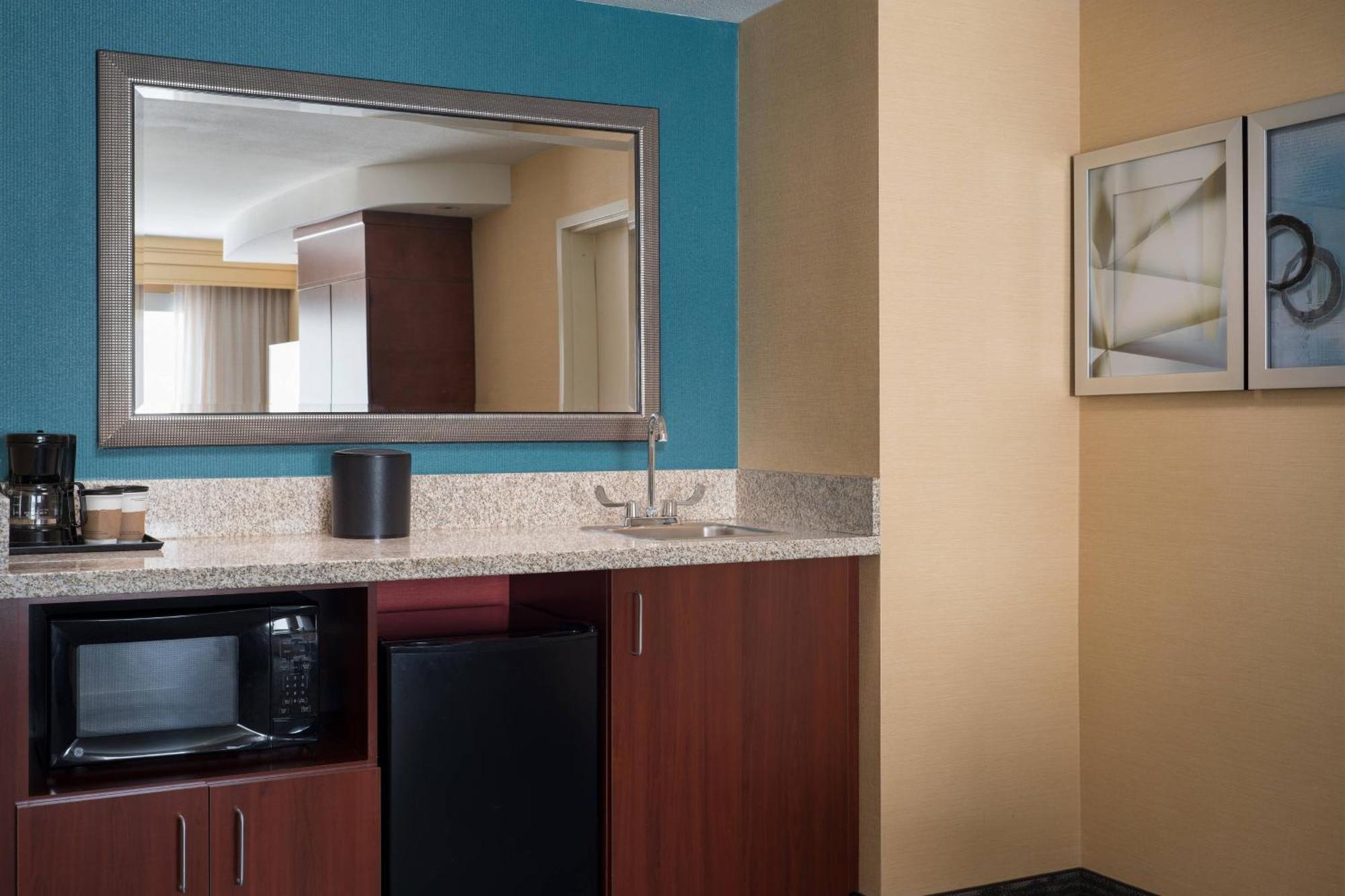 คอร์ตยาร์ด เกลนวูด สปริงส์ Hotel เกลนวูดสปริงส์ ภายนอก รูปภาพ